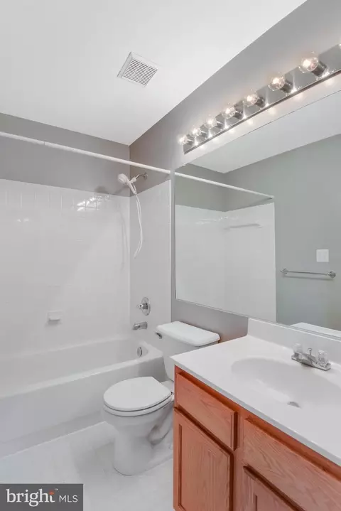 9263 Kristy Dr, Manassas Park, VA 20111 photo 19