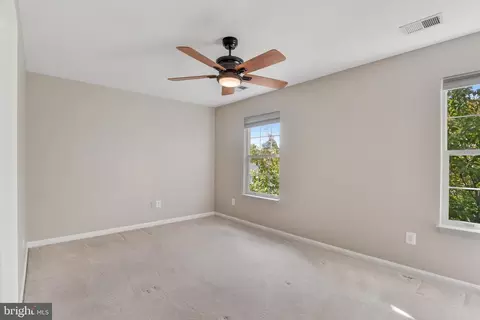 9263 Kristy Dr, Manassas Park, VA 20111 photo 16