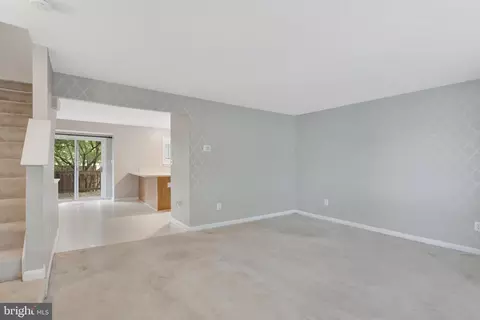 9263 Kristy Dr, Manassas Park, VA 20111 photo 13