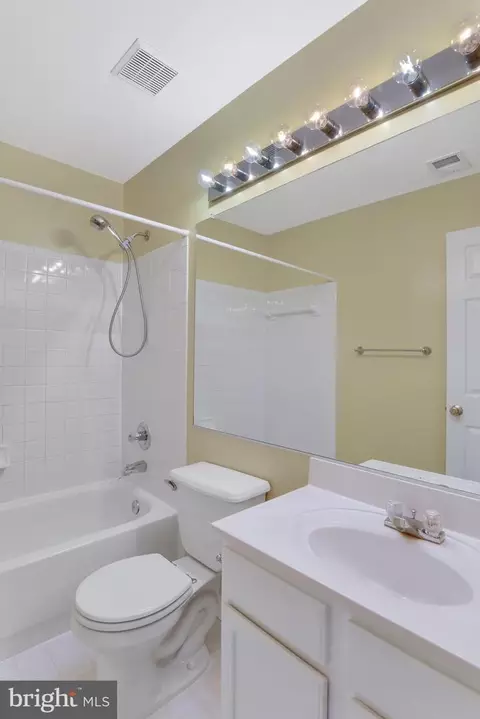 9263 Kristy Dr, Manassas Park, VA 20111 photo 23