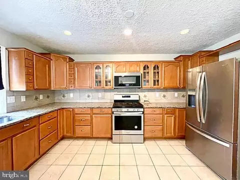 Kitchen - 145 Scott Dr, Manassas Park, VA 20111 photo 2 of 3