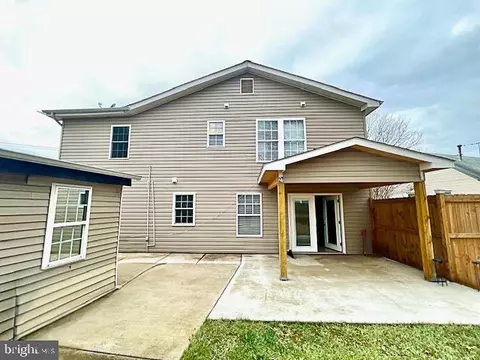 Exterior - 145 Scott Dr, Manassas Park, VA 20111 photo 4 of 8