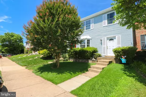 8546 Sandstone Way, Manassas Park, VA 20111