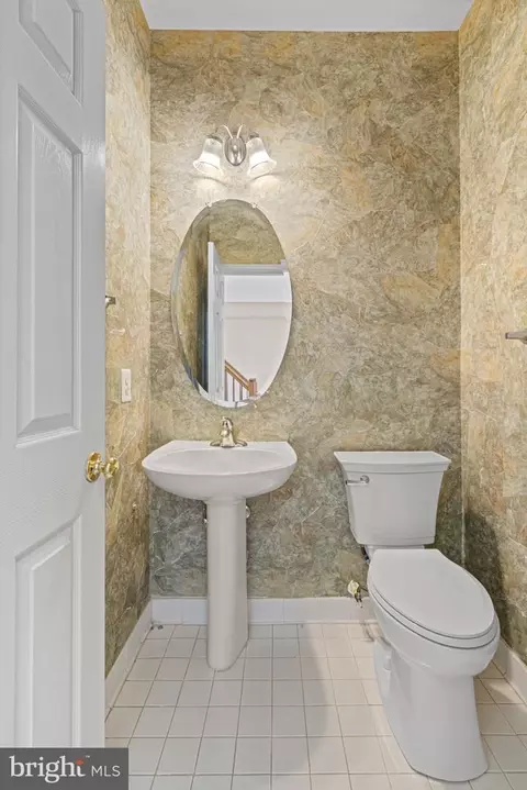 Bath - 9218 William St, Manassas Park, VA 20111 photo 1 of 5