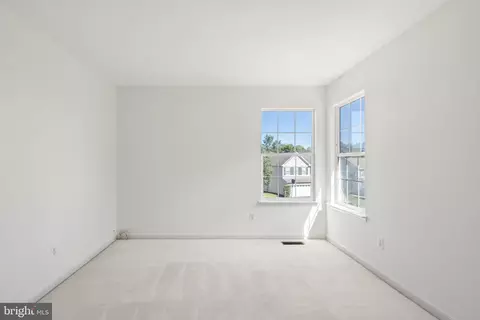 Bedroom - 9218 William St, Manassas Park, VA 20111 photo 4 of 7