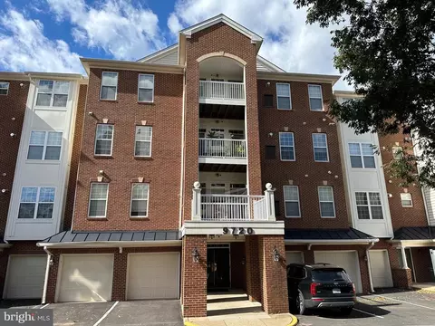 9720 Holmes Pl #307, Manassas Park, VA 20111