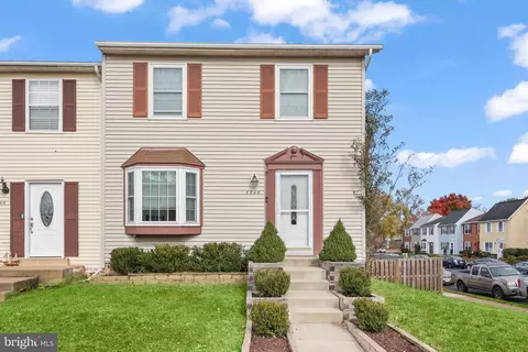 8646 Cartwright Ct, Manassas Park, VA 20111