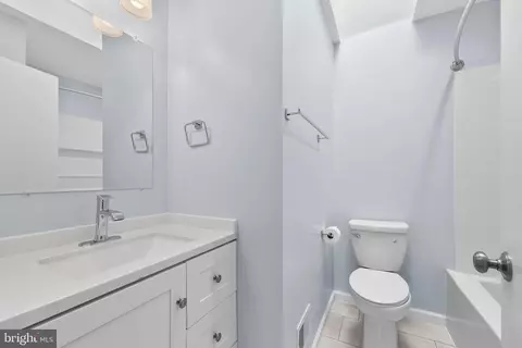 8646 Cartwright Ct, Manassas Park, VA 20111 photo 16