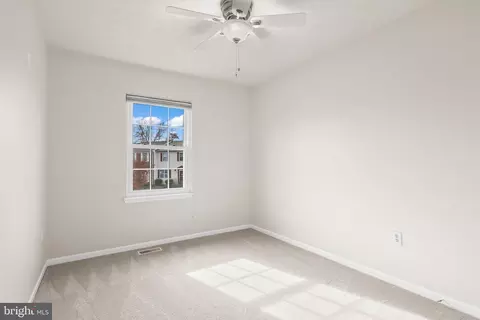8646 Cartwright Ct, Manassas Park, VA 20111 photo 22