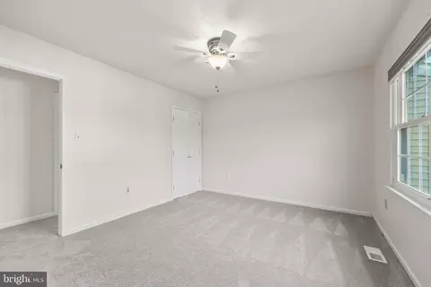 8646 Cartwright Ct, Manassas Park, VA 20111 photo 20