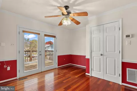 8646 Cartwright Ct, Manassas Park, VA 20111 photo 9