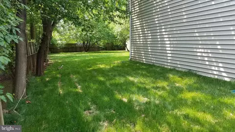 Exterior - 162 Martin Dr, Manassas Park, VA 20111 photo 5 of 5