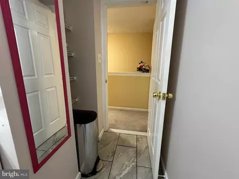 Entry Way - 9040 Saint Steven Ct, Manassas Park, VA 20111 photo 3 of 4