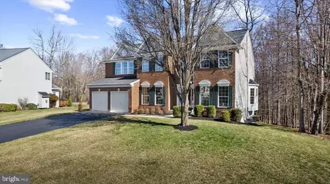 9306 Eagle Ct, Manassas Park, VA 20111 photo 4