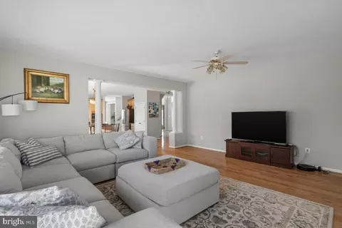9306 Eagle Ct, Manassas Park, VA 20111 photo 20