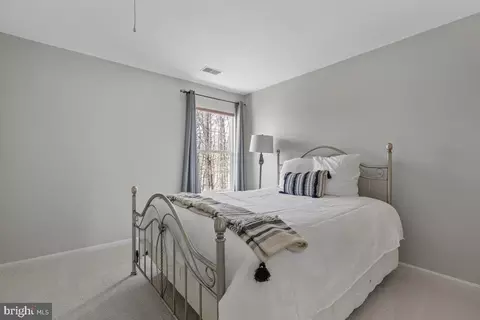 9306 Eagle Ct, Manassas Park, VA 20111 photo 32