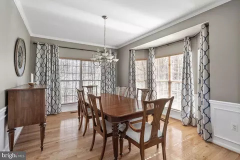 9306 Eagle Ct, Manassas Park, VA 20111 photo 10