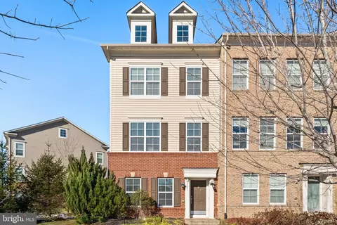 9021 Phita Ln, Manassas Park, VA 20111