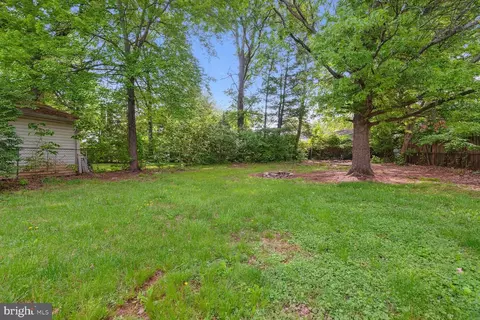 Exterior - 108 Kent Dr, Manassas Park, VA 20111 photo 3 of 4
