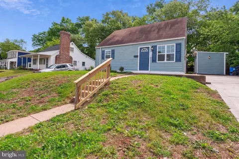 Exterior - 108 Kent Dr, Manassas Park, VA 20111 photo 2 of 4