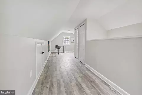 Entry Way - 108 Kent Dr, Manassas Park, VA 20111 photo 4 of 4