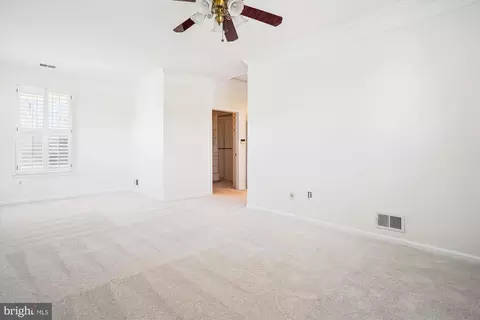 9407 Primrose Ln, Manassas Park, VA 20111 photo 18