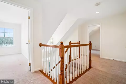 9407 Primrose Ln, Manassas Park, VA 20111 photo 26