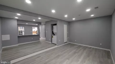 8634 Sumter Ct, Manassas Park, VA 20111 photo 15