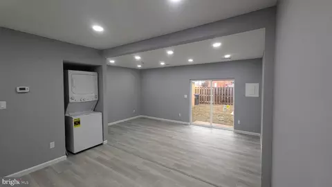 8634 Sumter Ct, Manassas Park, VA 20111 photo 12