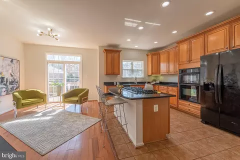9783 Corbett Pl, Manassas Park, VA 20111 photo 8