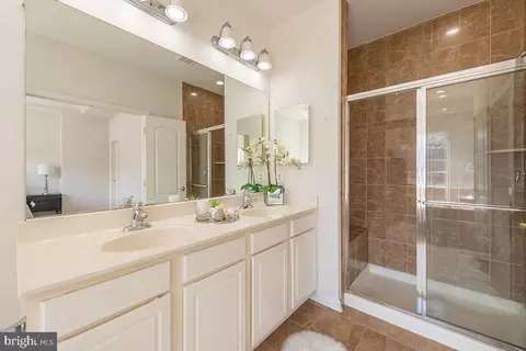 9783 Corbett Pl, Manassas Park, VA 20111 photo 18