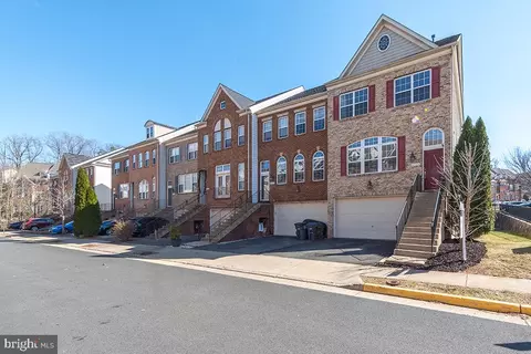 9783 Corbett Pl, Manassas Park, VA 20111