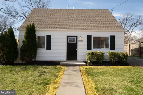 139 Martin Dr, Manassas Park, VA 20111