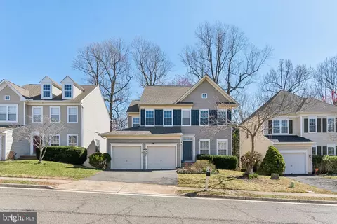 9321 Hedgeford St, Manassas Park, VA 20111