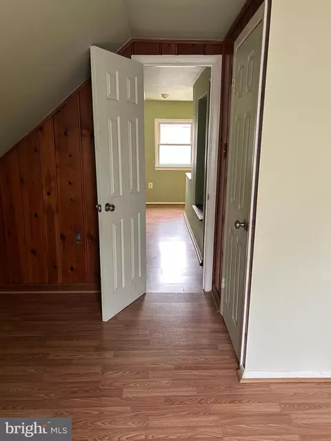 Entry Way - 159 Kent Dr, Manassas Park, VA 20111 photo 6 of 9
