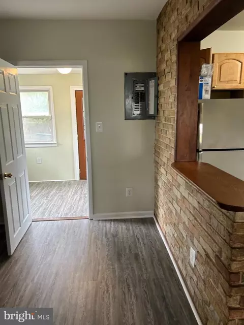 Entry Way - 159 Kent Dr, Manassas Park, VA 20111 photo 1 of 9