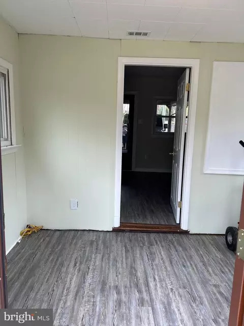 Entry Way - 159 Kent Dr, Manassas Park, VA 20111 photo 9 of 9