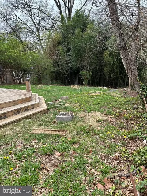 Exterior - 159 Kent Dr, Manassas Park, VA 20111 photo 6 of 7