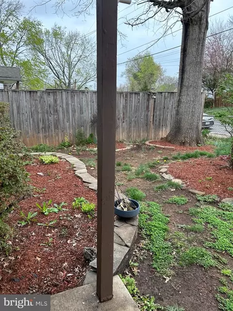 Exterior - 159 Kent Dr, Manassas Park, VA 20111 photo 4 of 7