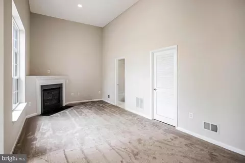 9786 Corbett Pl, Manassas Park, VA 20111 photo 28