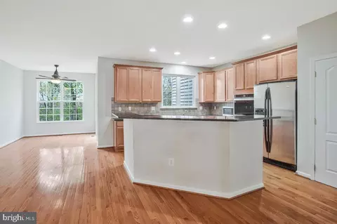 9786 Corbett Pl, Manassas Park, VA 20111 photo 9