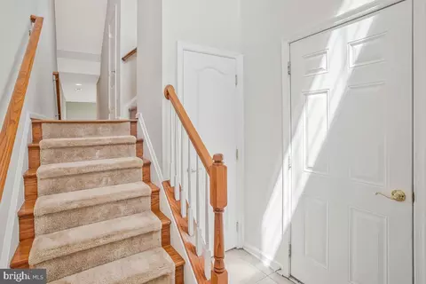 9786 Corbett Pl, Manassas Park, VA 20111 photo 5