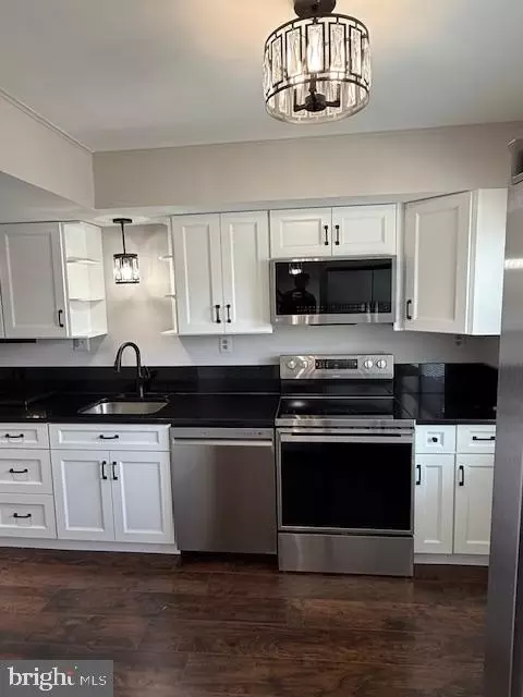 8317 Sunnyside Ct, Manassas Park, VA 20111 photo 7