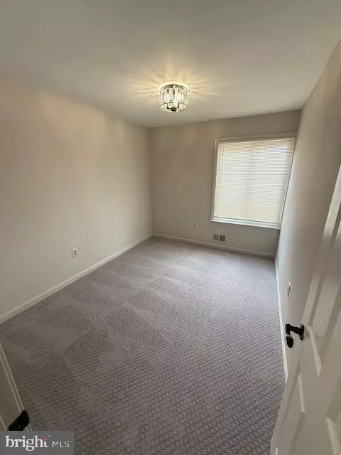 8317 Sunnyside Ct, Manassas Park, VA 20111 photo 21