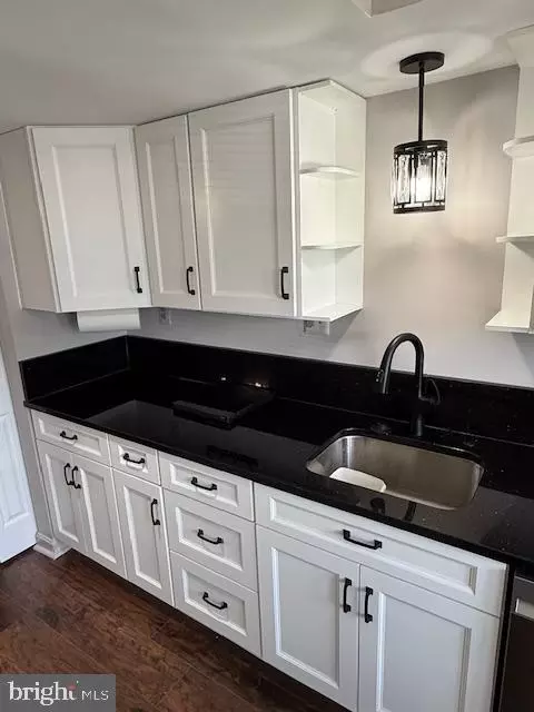 8317 Sunnyside Ct, Manassas Park, VA 20111 photo 5