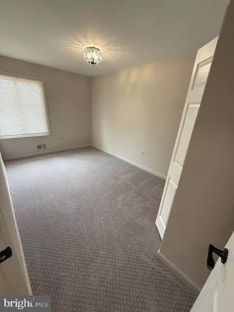 8317 Sunnyside Ct, Manassas Park, VA 20111 photo 22