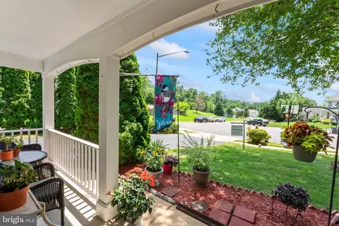 9319 Paul Dr, Manassas Park, VA 20111 photo 10
