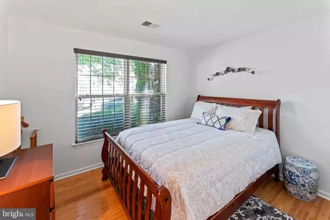 9319 Paul Dr, Manassas Park, VA 20111 photo 30