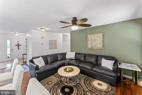 9319 Paul Dr, Manassas Park, VA 20111 photo 20