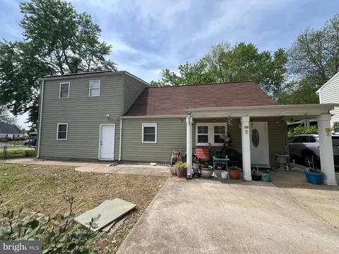 144 Scott Dr, Manassas Park, VA 20111